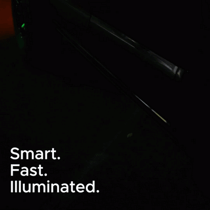Automatic side steps with integrated LED lights for safe entry and fast 1.5s deployment.